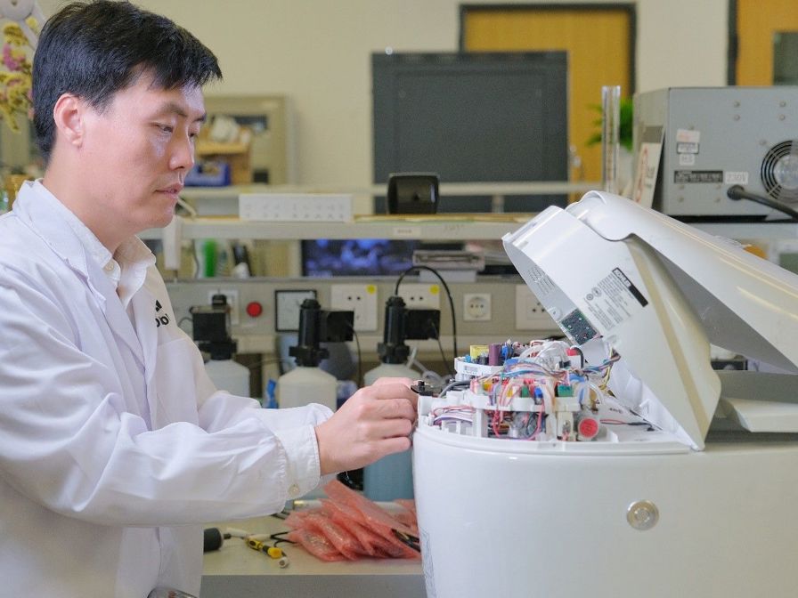 3D printing streamlines the prototyping process on a complex product like the Kohler Numi smart toilet.