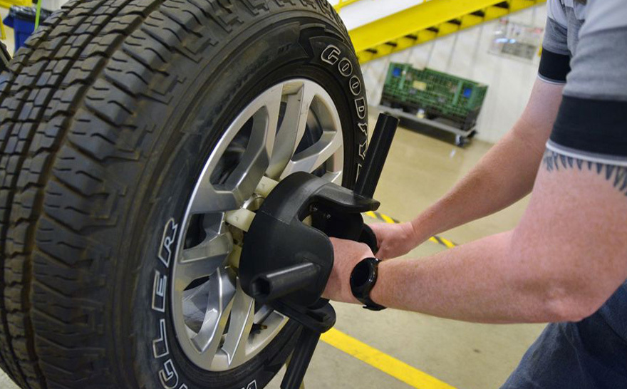 This 3D printed lug nut starter is a lightweight solution that improves ergonomics and&nbsp;assembly speed.