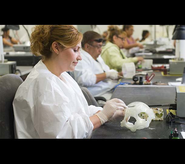 SLA parts | Finishing & Quality | Stratasys Direct